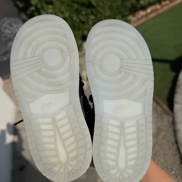 Jordan Air Jordan 1 Mid SE Size 10C - Picture 4 of 8